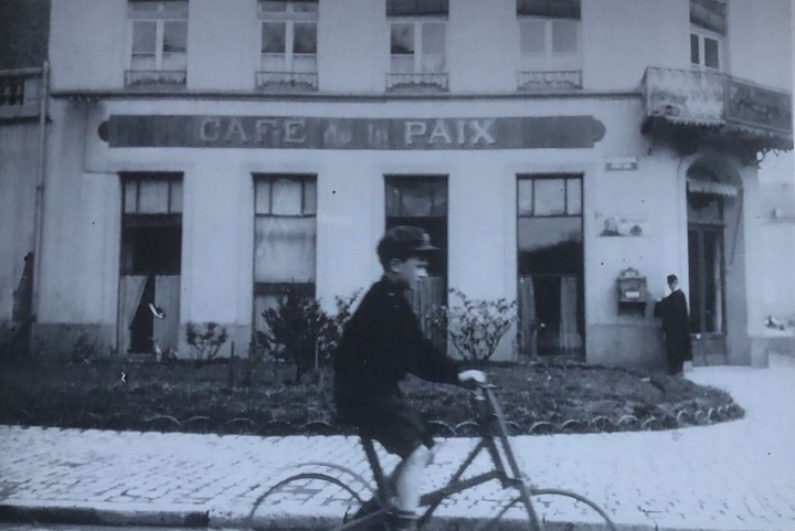 Wir entdecken unsere Stadt (NEU) – Café de la Paix am Boulevard Royal