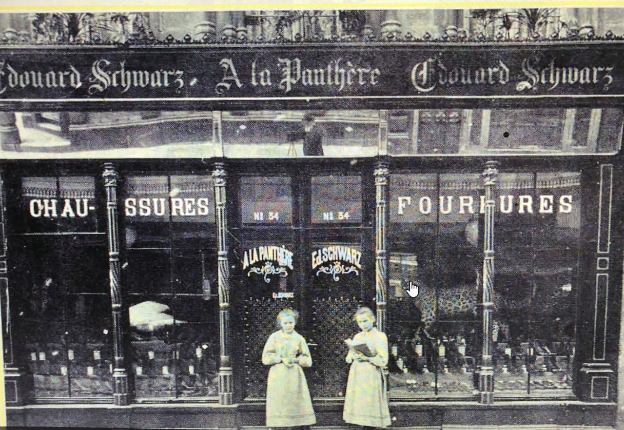 Fourrures schwarz A la panthère