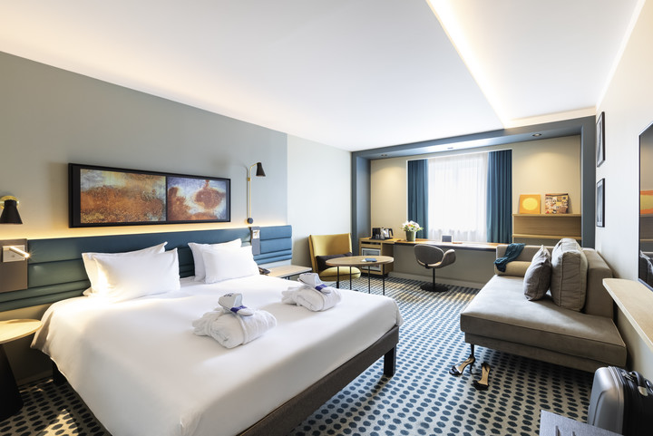 Offrez-vous une évasion locale : un week-end Staycation inoubliable au Novotel Luxembourg Kirchberg Photo chambre hôtel